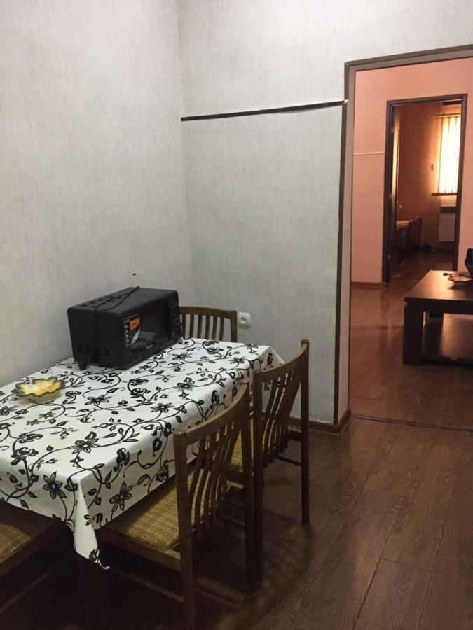 Appartement Agmashenebeli 128 à Tbilissi Extérieur photo